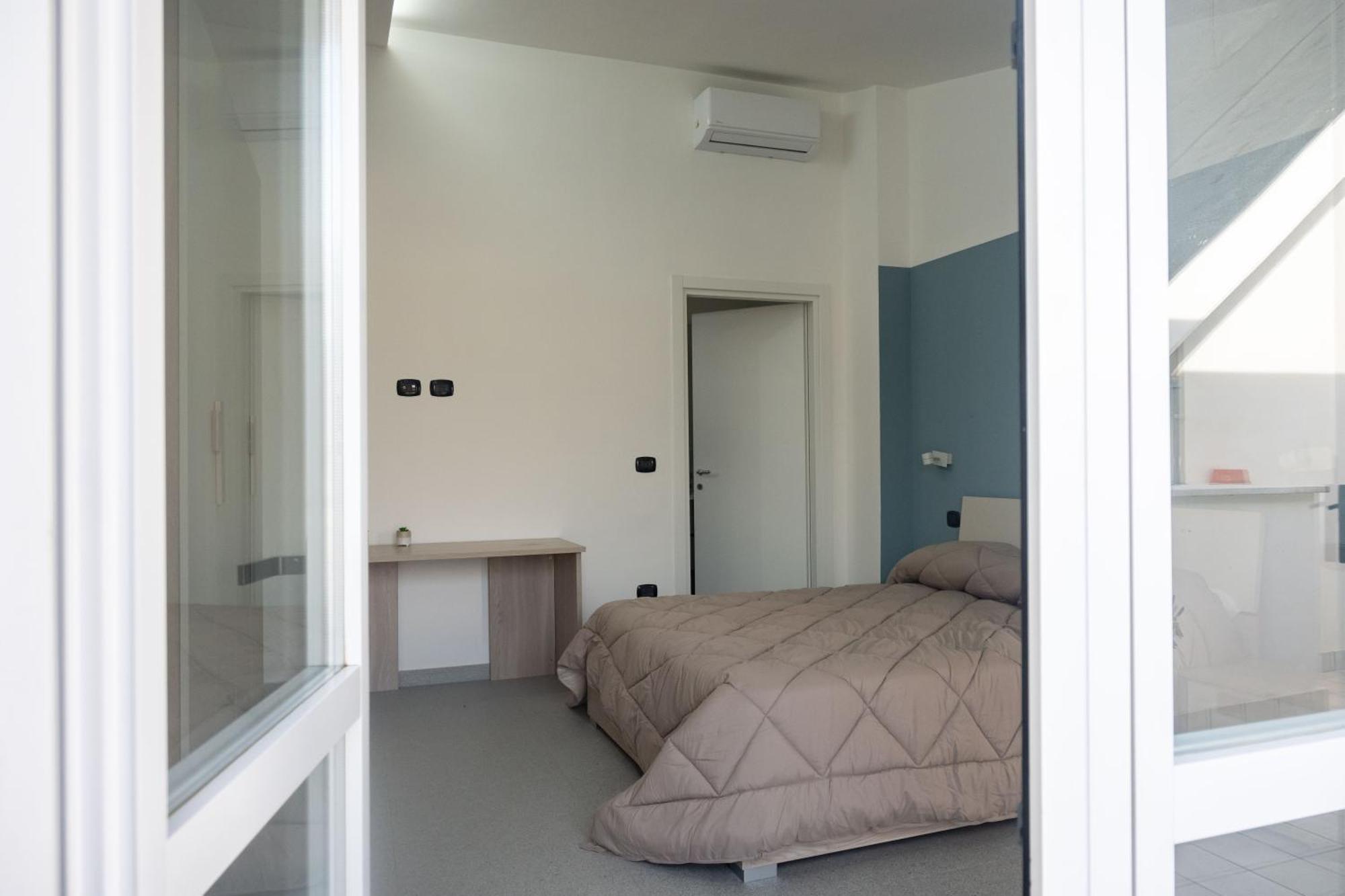 Strategic Apartment With Terrace - Nola Luaran gambar