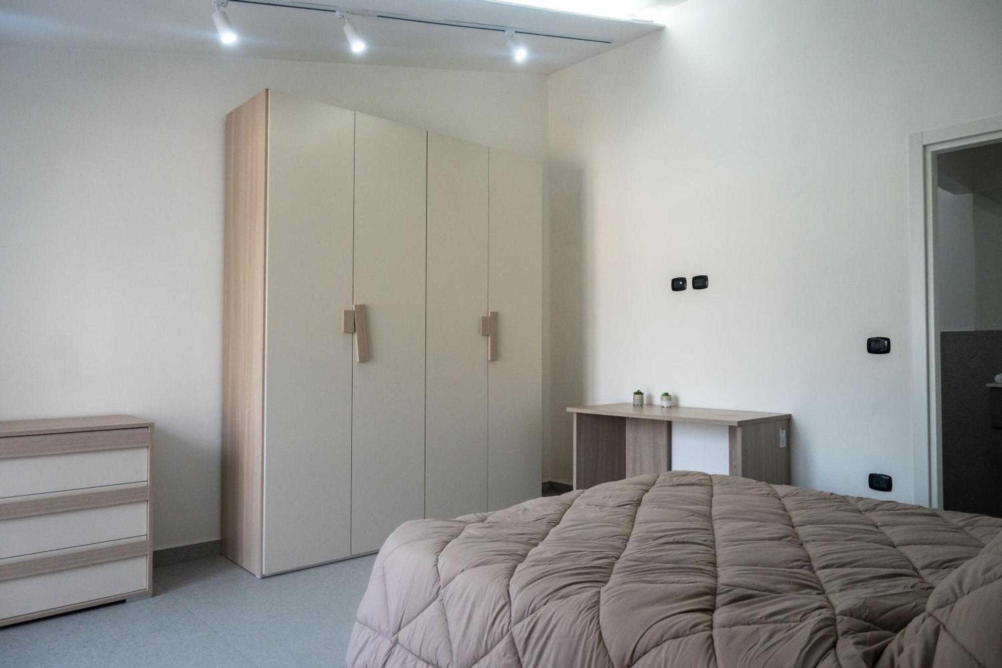 Strategic Apartment With Terrace - Nola Luaran gambar